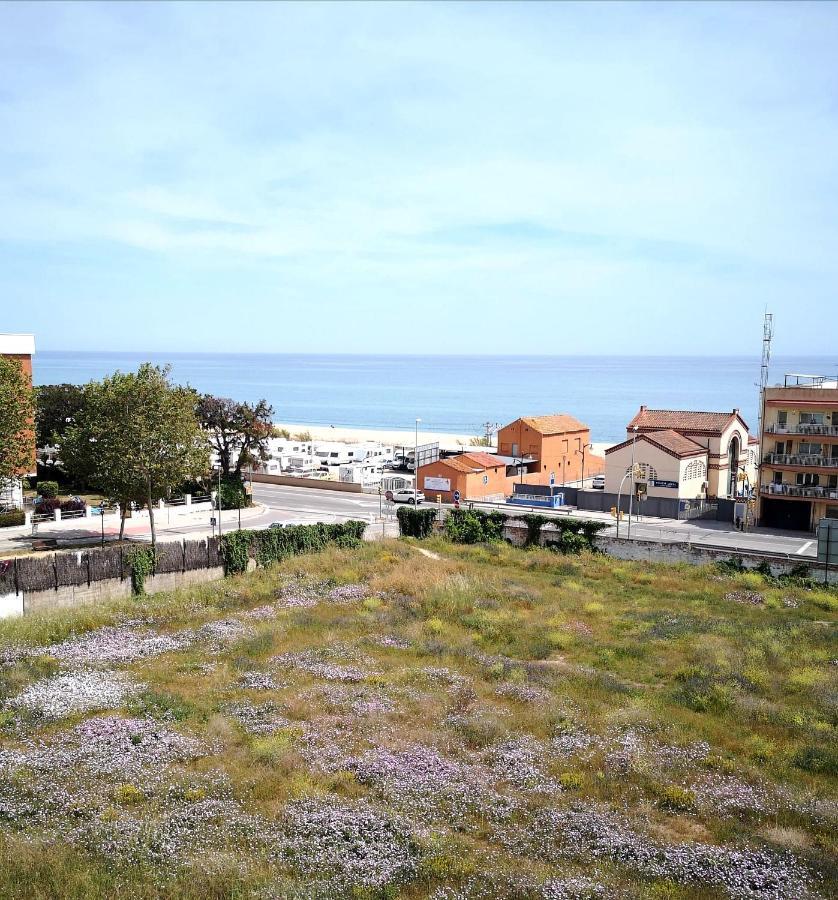 Apartmán Atico Frente Al Mar Canet De Mar Exteriér fotografie