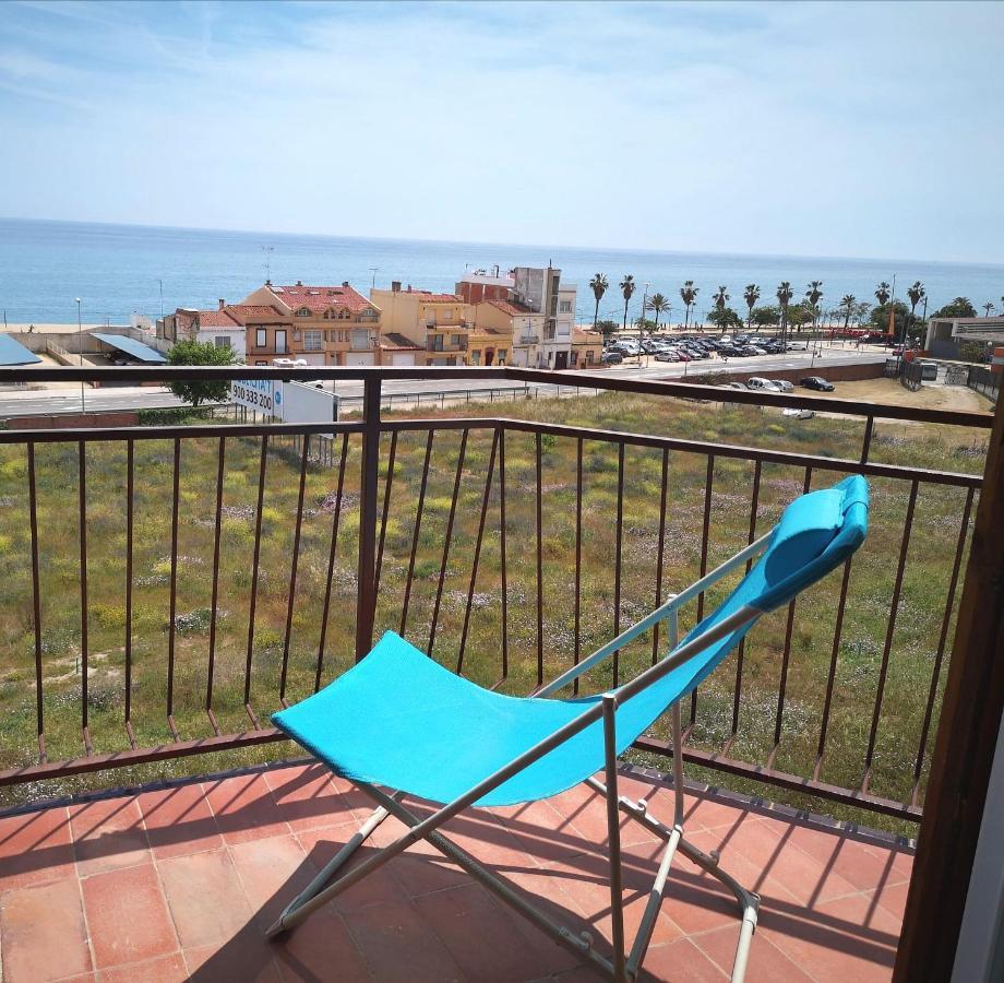 Apartmán Atico Frente Al Mar Canet De Mar Exteriér fotografie